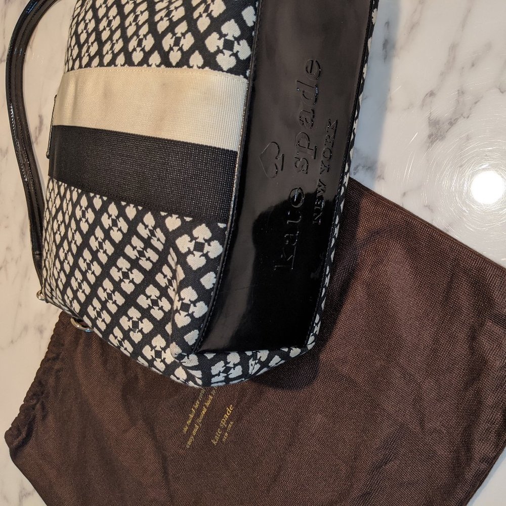 Kate Spade Purse Black and White - Picture 5 of 7